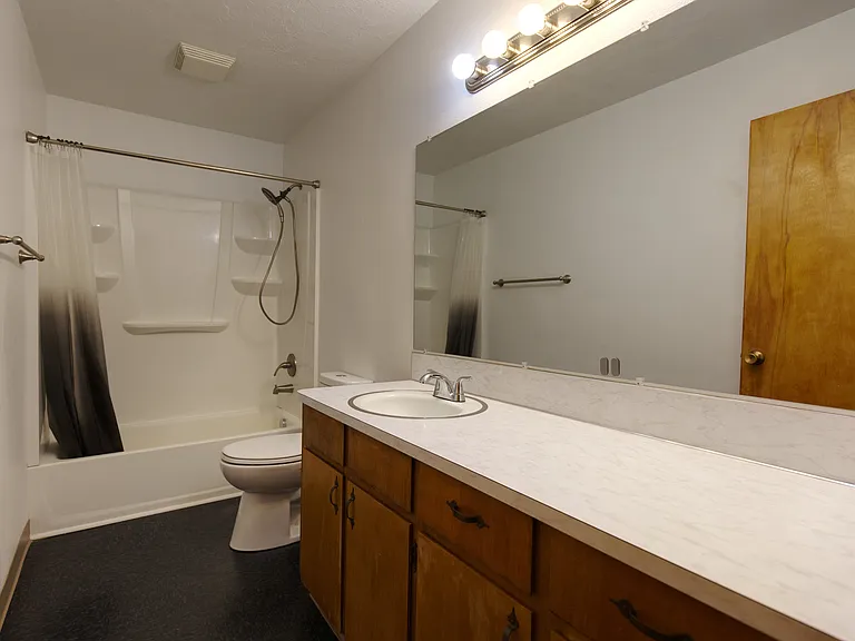 1180 Fairmount Ave S — Photo 22