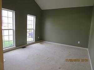 4th image of 250 Justin Dr