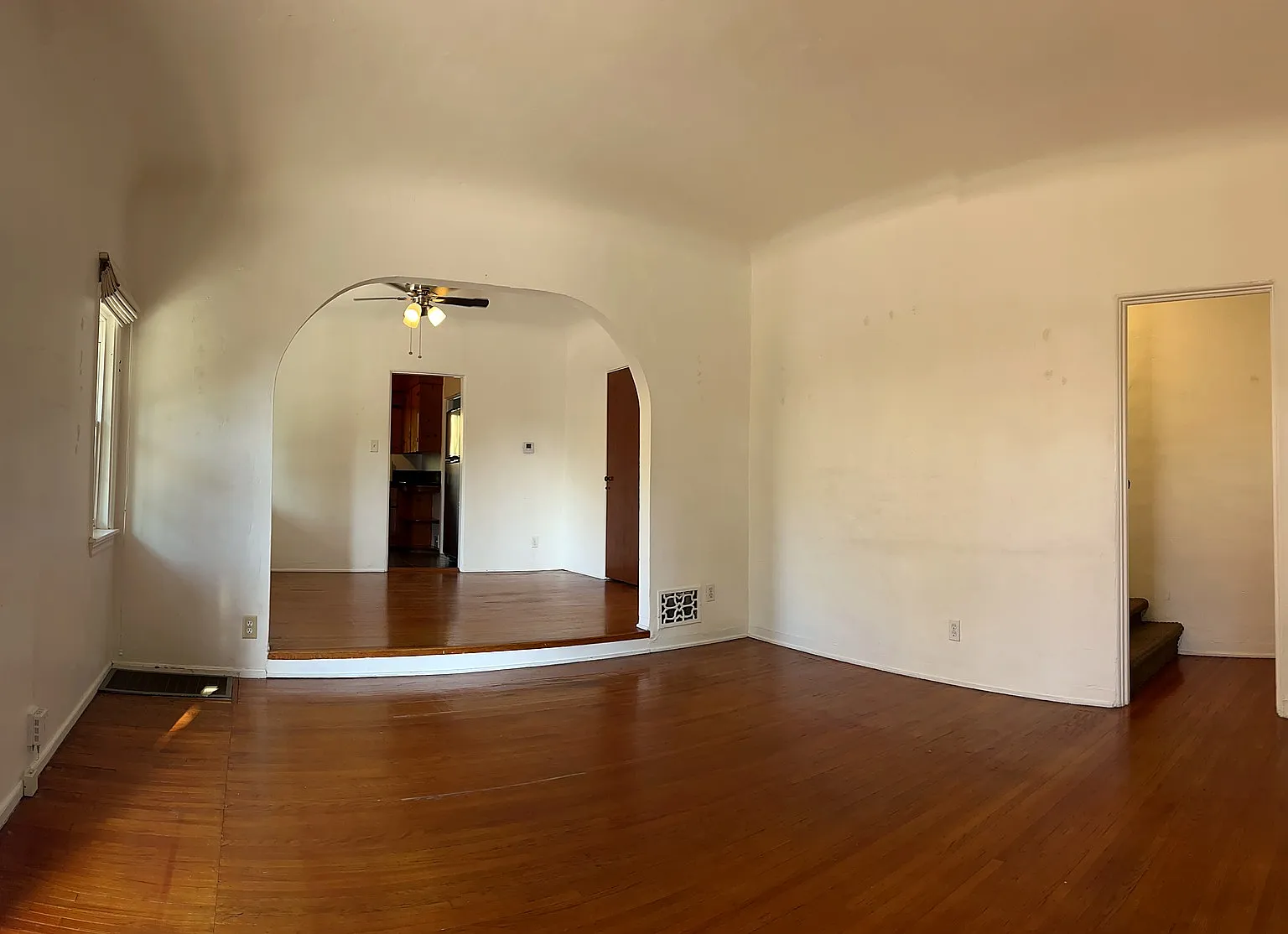 2 bed, 1.5 bath, 1150 sqft, $3,400 — Photo 2