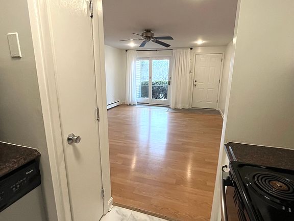 5th image of 507 Cocheco Ct #507