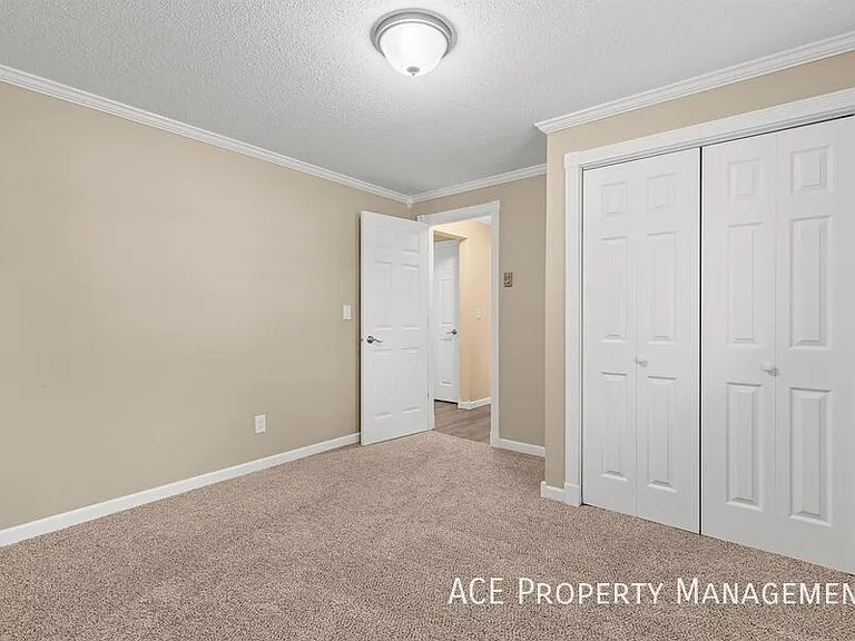 4430 Steeler Ln — Photo 12