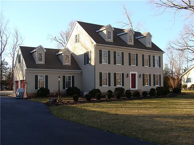 1st image of 23048 Lakeview Dr