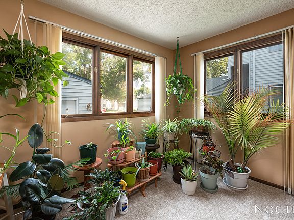 5th image of 117 Boise Ave
