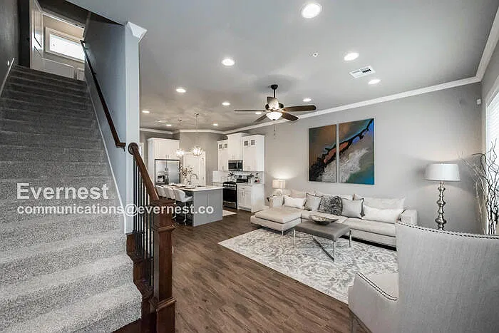 2 bed, 2.5 bath, 1200 sqft, $1,725 — Photo 2