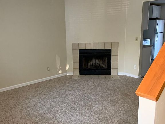3rd image of 5725 200th St SW APT 4
