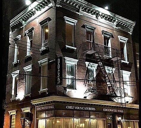 3rd image of 691 Bay St