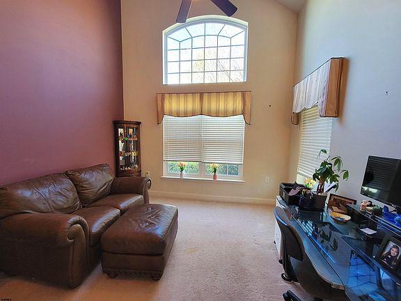 5th image of 1 Poppy Rd