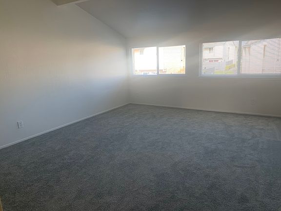 3rd image of 243 Sunnyhills Dr