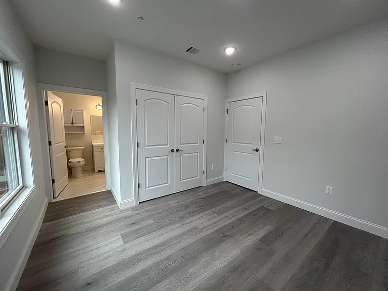 144 Bergen Ave #2A — Photo 15