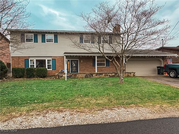 3rd image of 224 Greenwood Dr