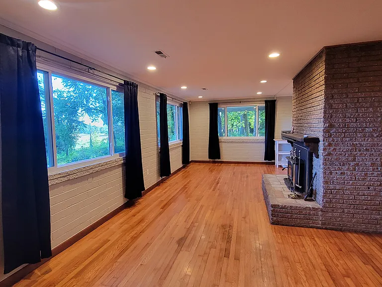 3421 Maloney Rd — Photo 2