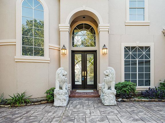 4th image of 3707 Abbeywood Dr