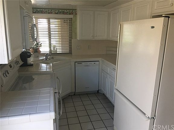 5th image of 177 Oak Forest Cir