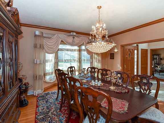 5th image of 30875 Doral Ln