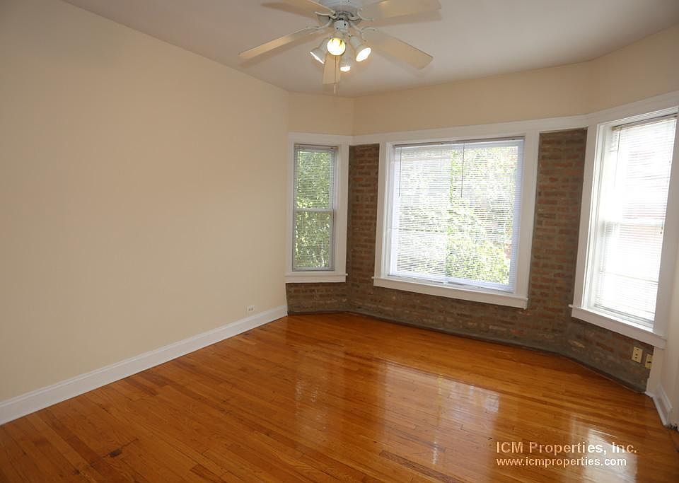 1st image of 857 W Cornelia Ave #3K