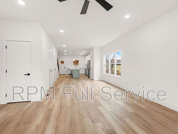3rd image of 1715B Heiman St