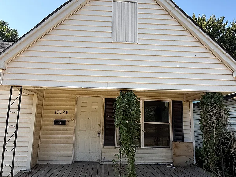 1717 McGregor Ave #B — Photo 2