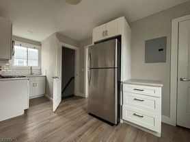 355 River Dr, Garfield, NJ