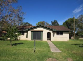 102 Nelson St, Jones Creek, TX 77541
