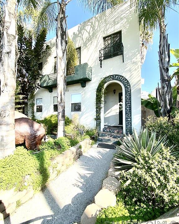 1st image of 3739 1st Ave