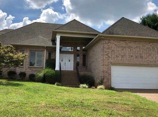 1529 Greenmeadow Ct, Bowling Green, KY