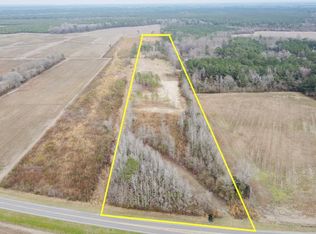 210 Memory Ln, Burgaw, NC 28425