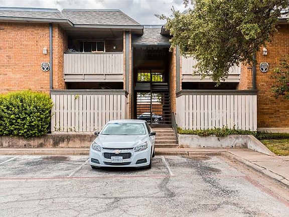 2nd image of 2800 Escada Dr APT 203