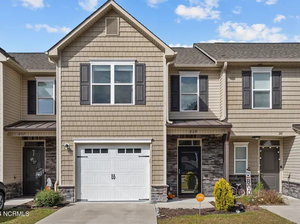 239 Boyington Place Road, Midway Park, NC 28544