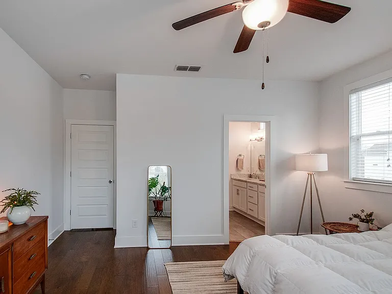 749 Cottage Park Dr — Photo 17