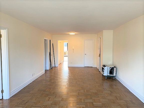 2nd image of 420 E 79th St APT 15A