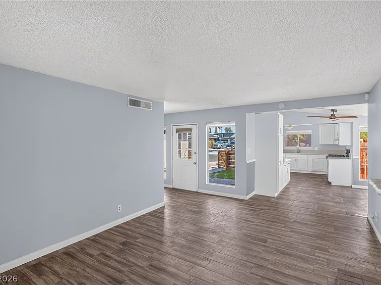 6417 Placer Dr — Photo 15