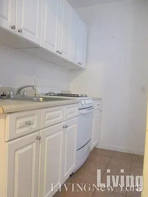 Rented by Living New York | media 4