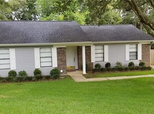 5705 Green Hill Ct, Mobile, AL 36609