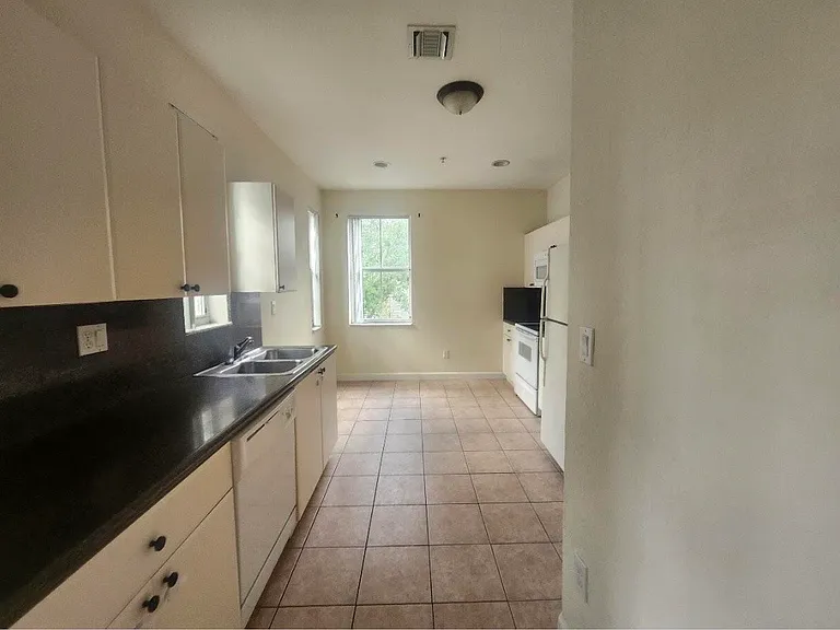 3408 Shoma Dr — Photo 3