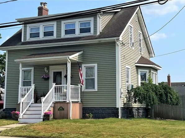 660 Adele Place, Baldwin, NY 11510