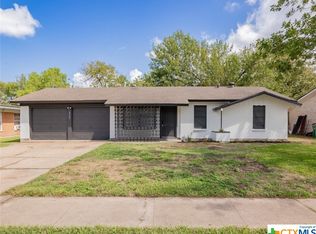 3110 Linda Dr, Victoria, TX 77901