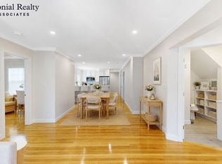 35 Crosby Rd FLOOR 1, Chestnut Hill, MA 02467