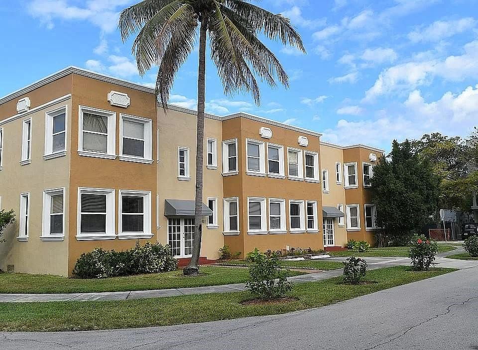 1st image of 401 NE 16th Avenue #3