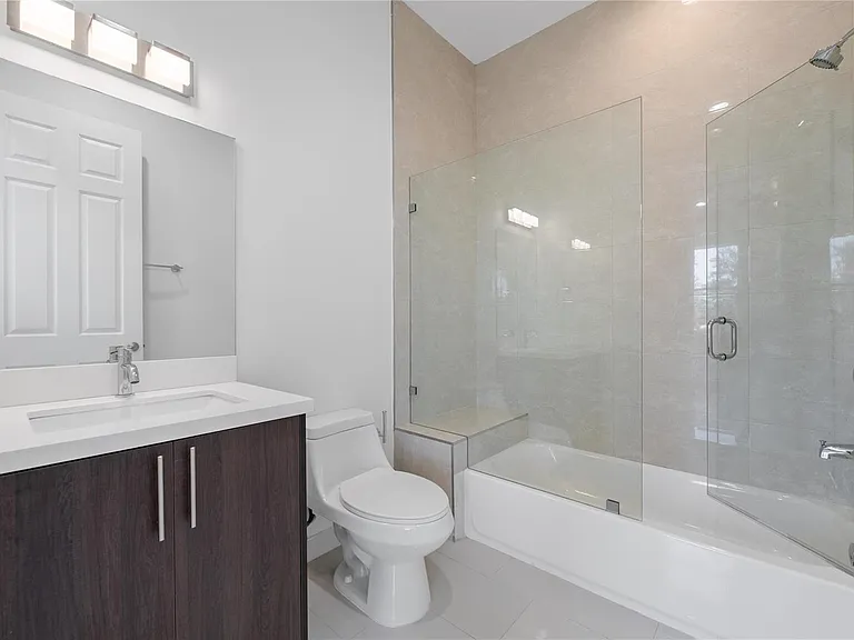 1428 SW 4th Ave #1428 — Photo 7