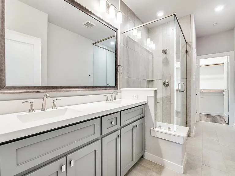 627 Oakridge Dr — Photo 8