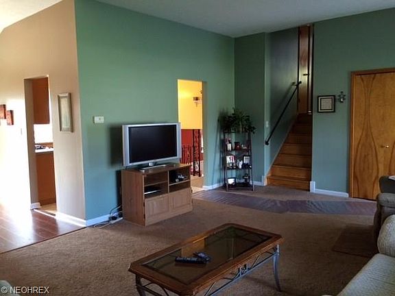 5th image of 23361 Sharon Dr