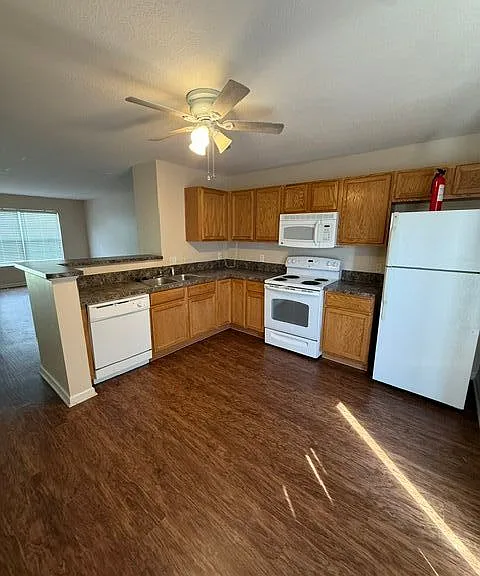 7478 Sancus Blvd #MAIN — Photo 2