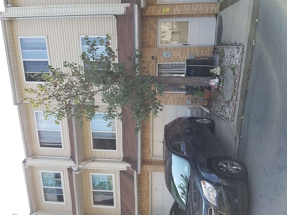 1st image of 78 Sandywood Ln