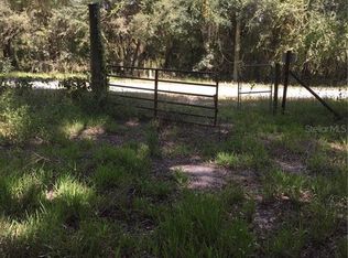 881 W County Line Rd, Zephyrhills, FL 33540