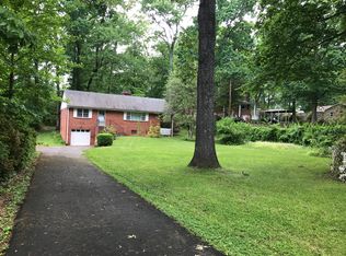 4118 Burke Station Rd, Fairfax, VA 22032