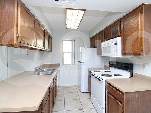 2nd image of 2220 W Dora St APT 206