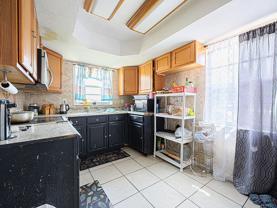 1st image of 1125 NW 27th Avenue