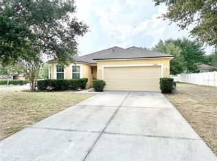 12901 Regiment Dr, Grand Island, FL 32735