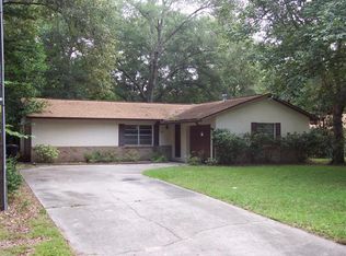 1209 SW 80th Dr, Gainesville, FL 32607