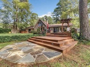 17233 Cardinal Ln, Troup, TX 75789